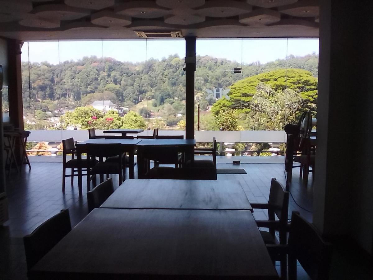 Heaven Seven Hotel 4*