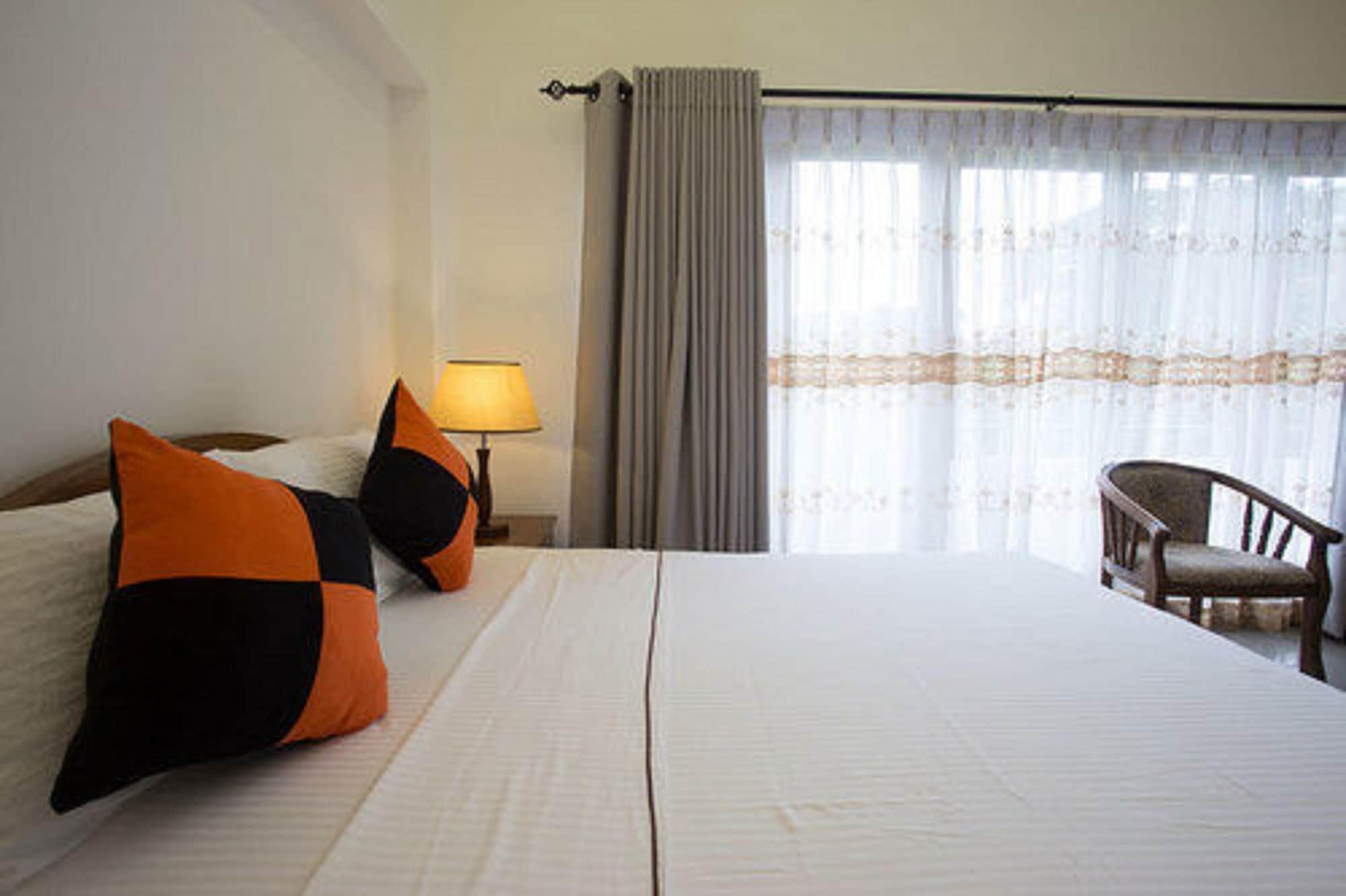 Heaven Seven Hotel